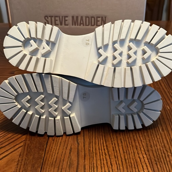 STEVE MADDEN LAWRENCE BONE LEATHER LUG SOLE SHOES. NWT. SIZE 7. - Picture 5 of 6